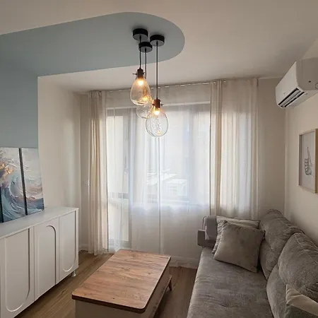 Comfort In - Modern, Bright By Flat Mаnаger *